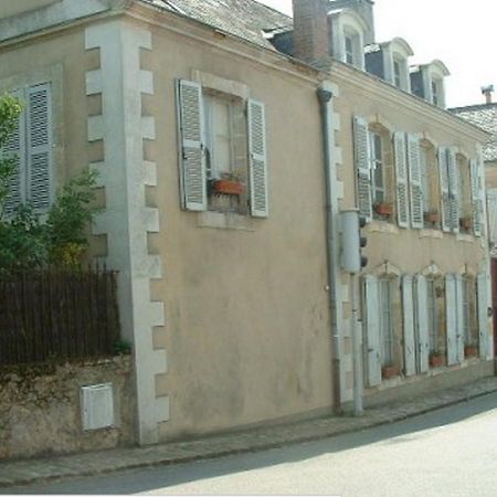 Chambres D'Hotes Le Pont Romain Montfort-le-Gesnois Ngoại thất bức ảnh